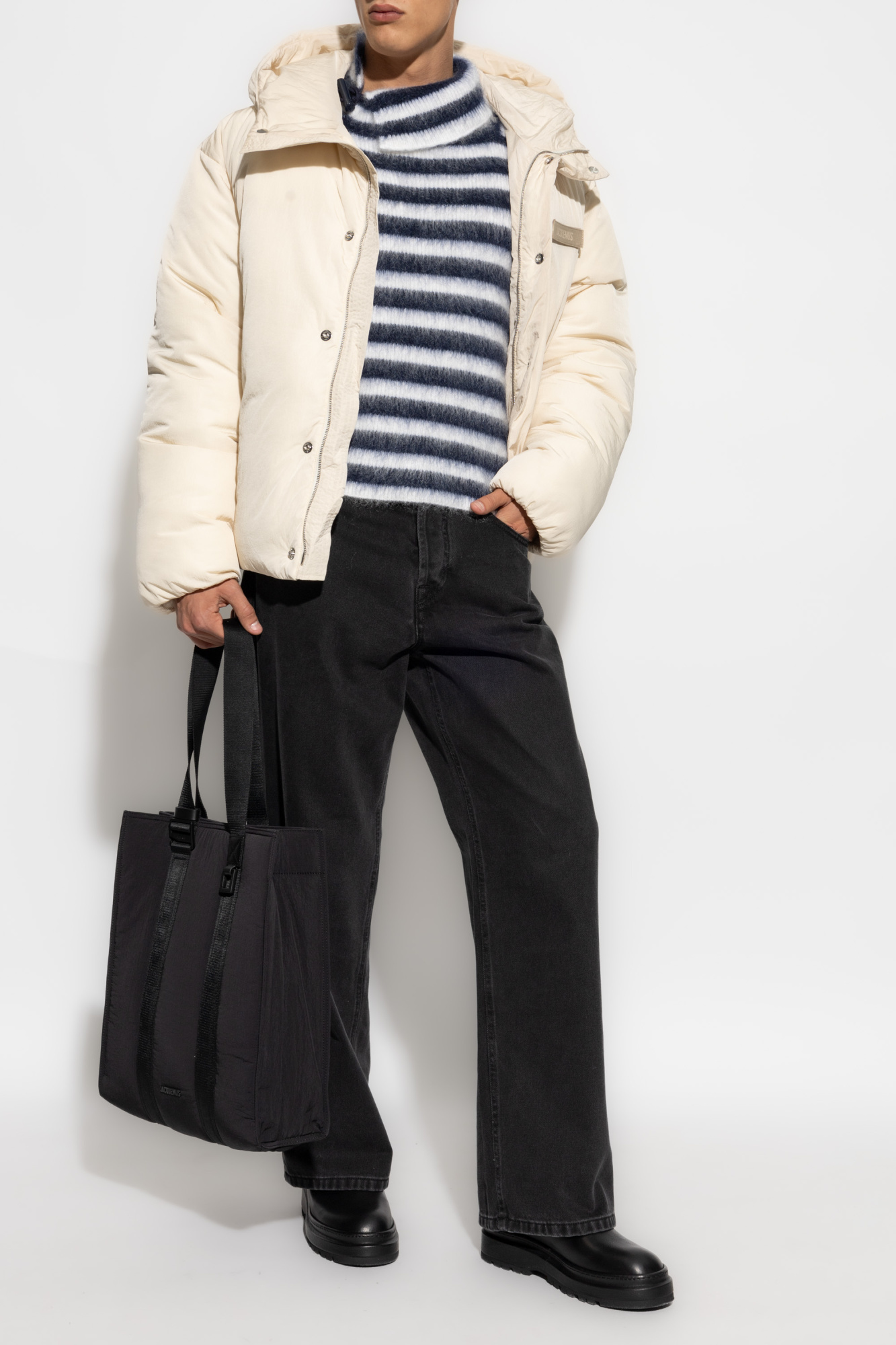 ジャケット・アウター JACQUEMUS knit poncho The Jacquemus knit by JACQUEMUS | Official website